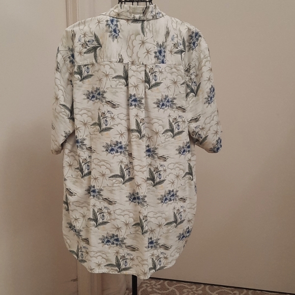 Men's Hawaiian shirt-XL - Picture 2 of 6